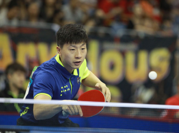 克莱因丁斯特：我们都期待着欧国联决赛；上半场我们表现很好.