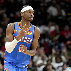 号召力比肩魔术师和贾巴尔！克莱：欧文只要一开口 所有人都会认真倾听