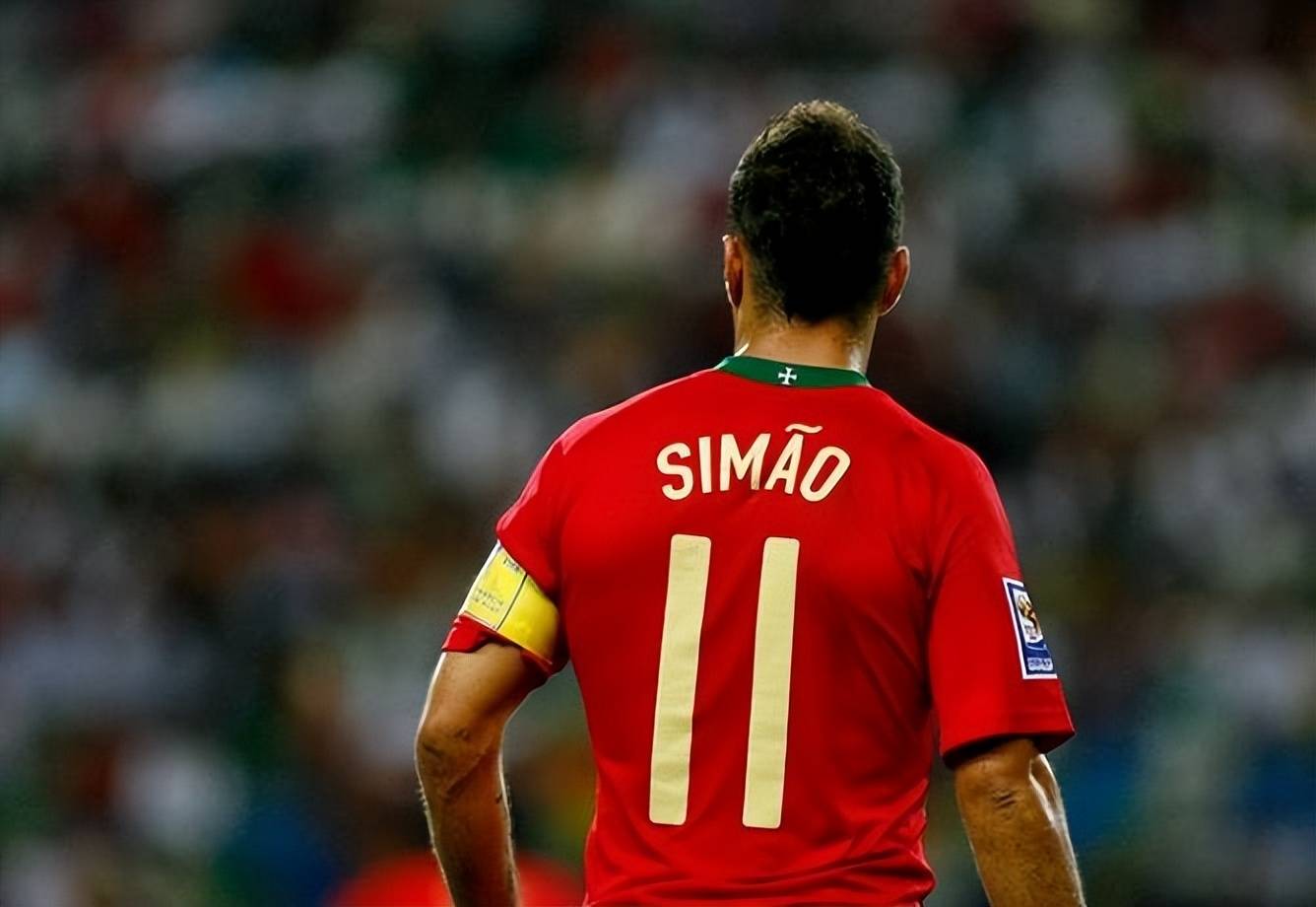 比赛被迫暂 比赛被迫暂